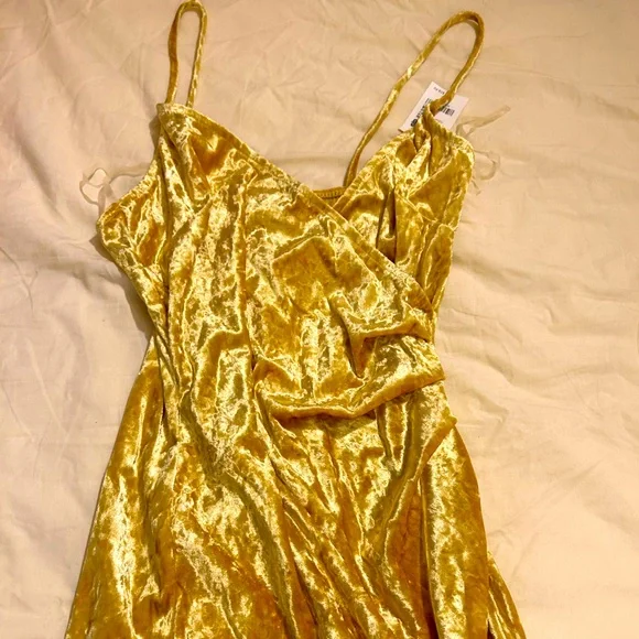 Charlotte Russe | Dresses | Charlotte Russe Gold Crushed Velvet Dress |  Poshmark